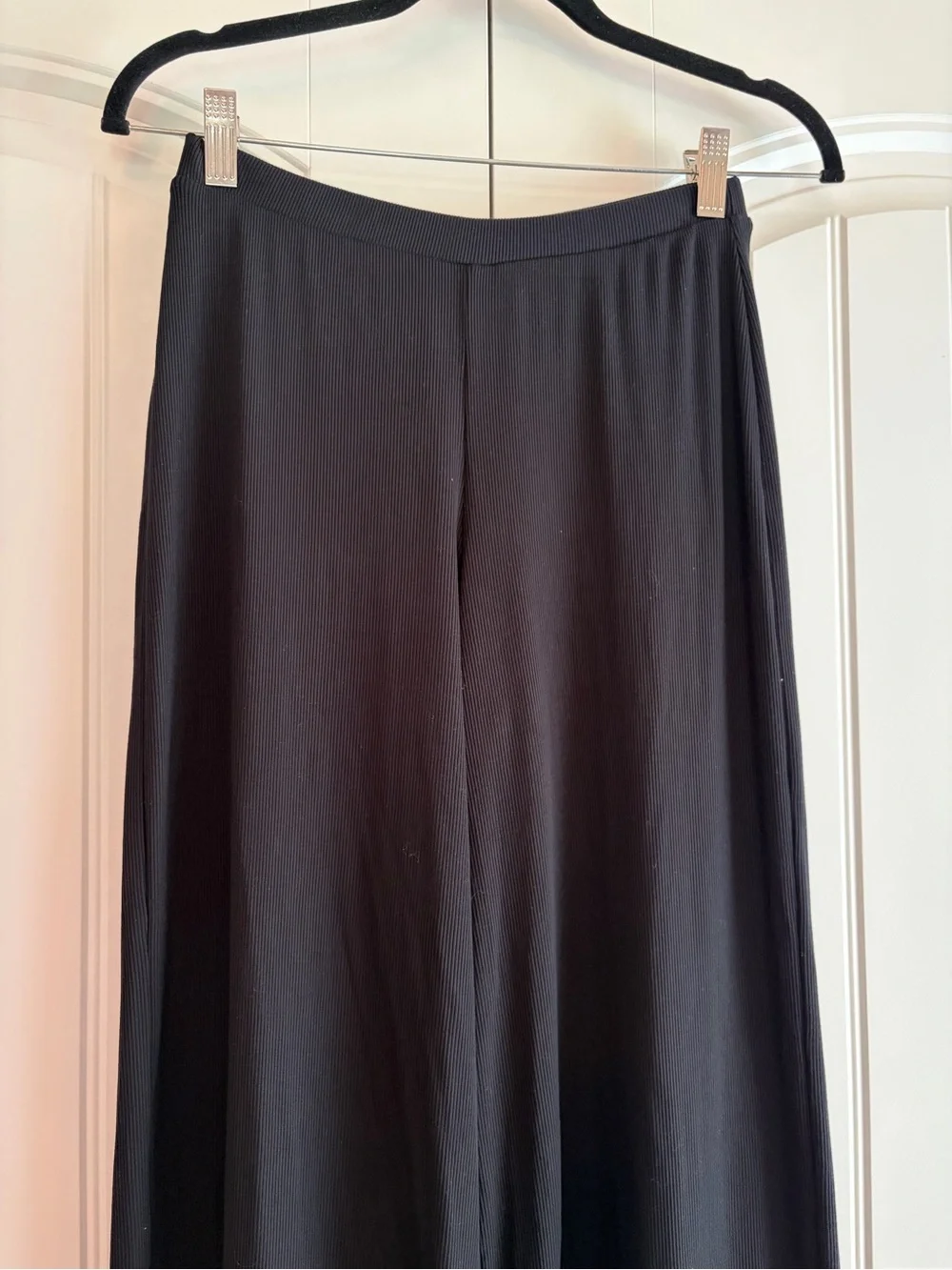 Alo Yoga NWT Mid Rise Dreamlight Straight Pants Ribbed Black Womens Sz S